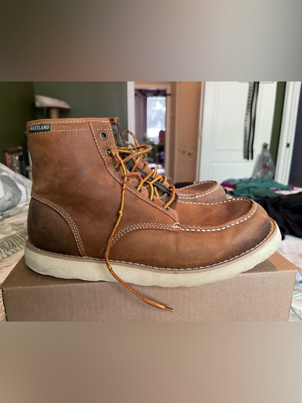 Eastland Men's Tan/Brown Leather Moc Toe Boots